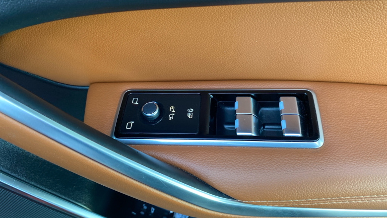 Jaguar F-Pace 2.0 P400e R-Dynamic SE 5dr Auto AWD Estate